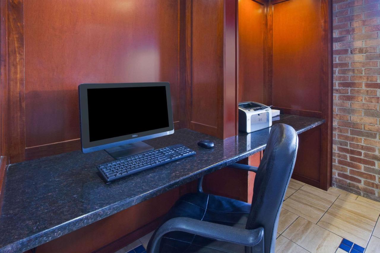 Quality Inn Marshall Near I-69 Luaran gambar