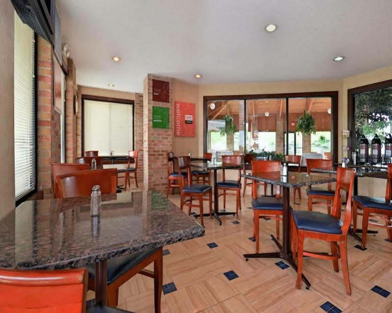 Quality Inn Marshall Near I-69 Luaran gambar